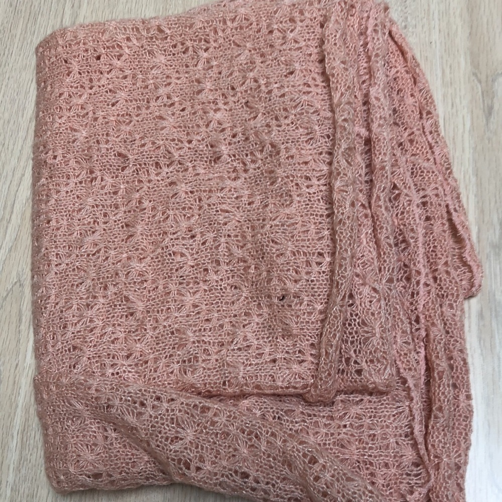 ❤️ Infinity Scarf - Picture 3 of 3